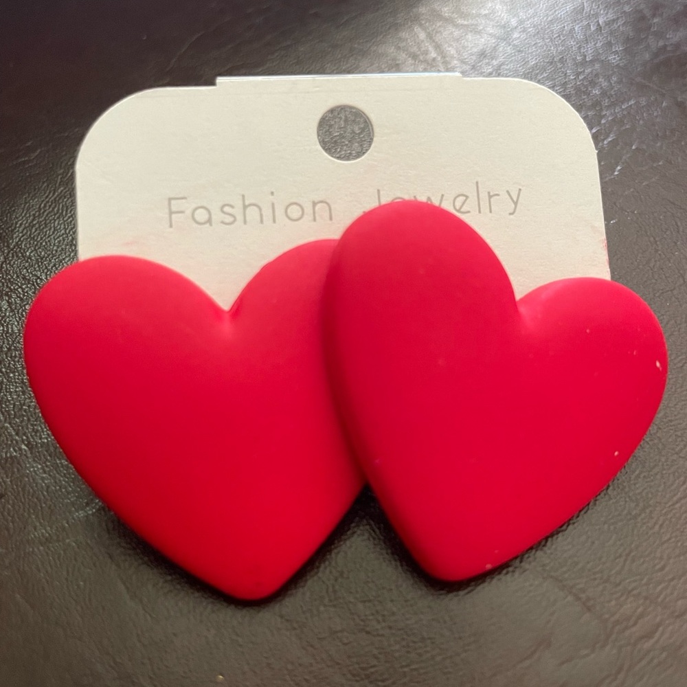 Red Heart clay earrings